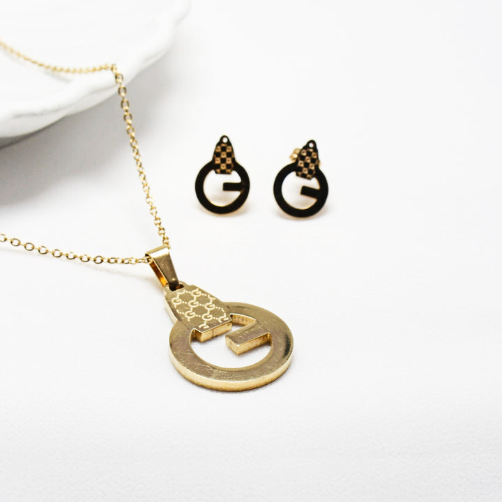 Gold-Tone G Pendant Jewelry Set