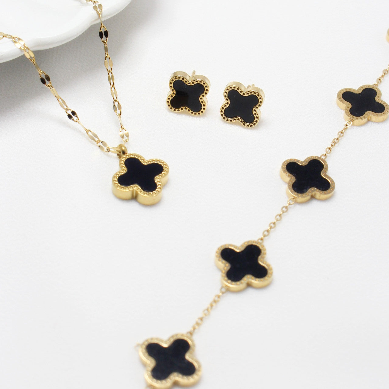 Black Clover Luxury Jewelry Set