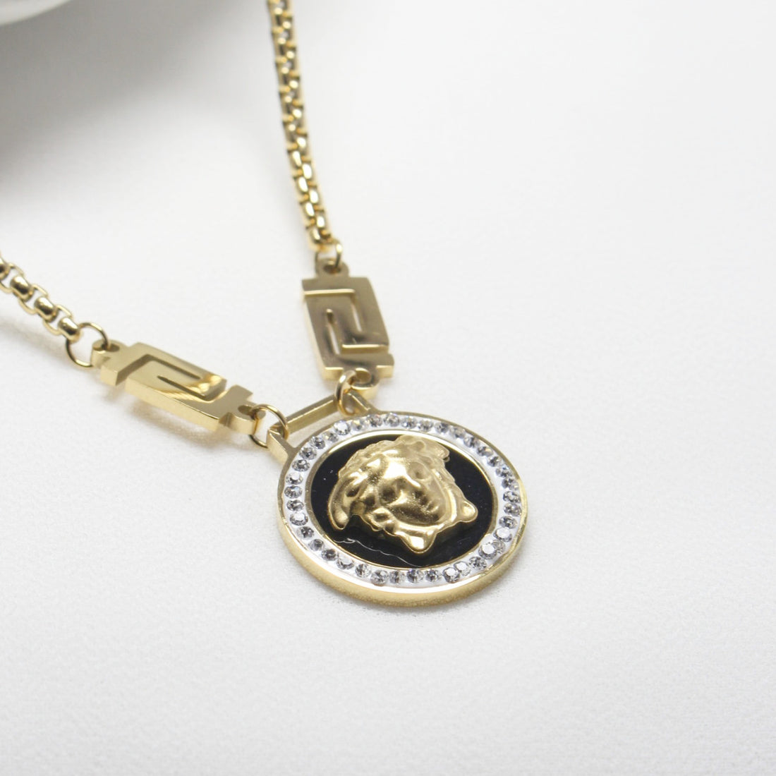 Luxury Medusa Crystal Pendant Necklace