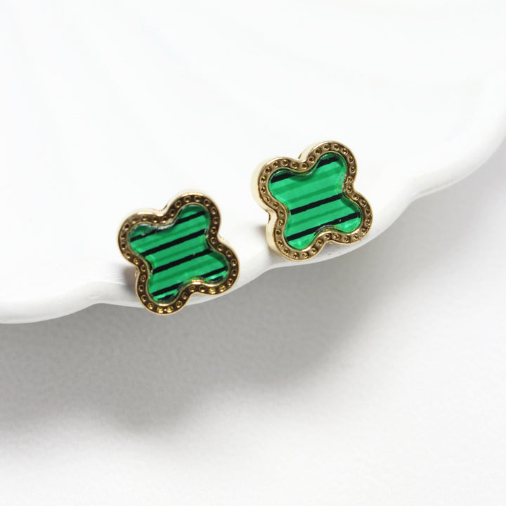 Elegant Green Clover Stud Earrings – Luxury Fashion Jewelry