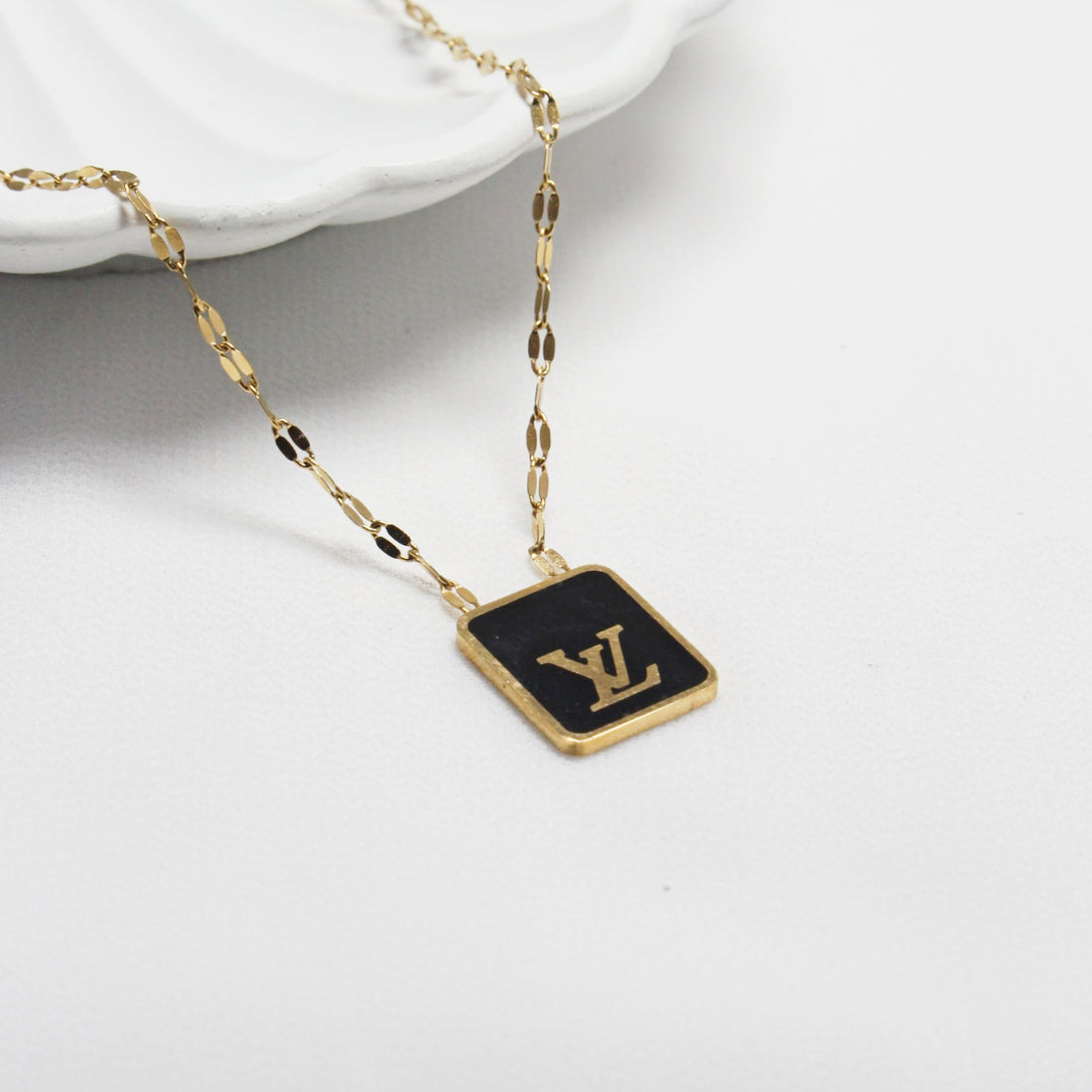Black Luxury Pendant Necklace