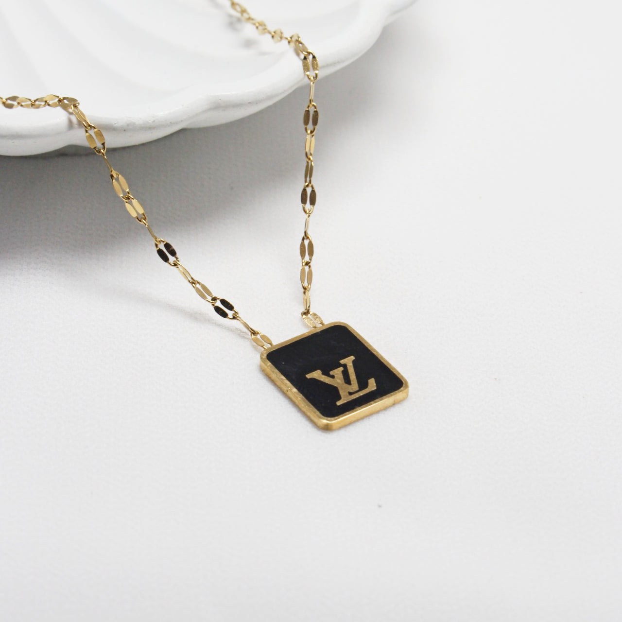 Black Luxury Pendant Necklace