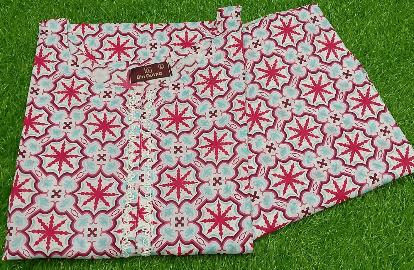 Zyan &amp; Co | Bin Gulab Premium Digital Printed Lawn 2-Piece Stitched Suit